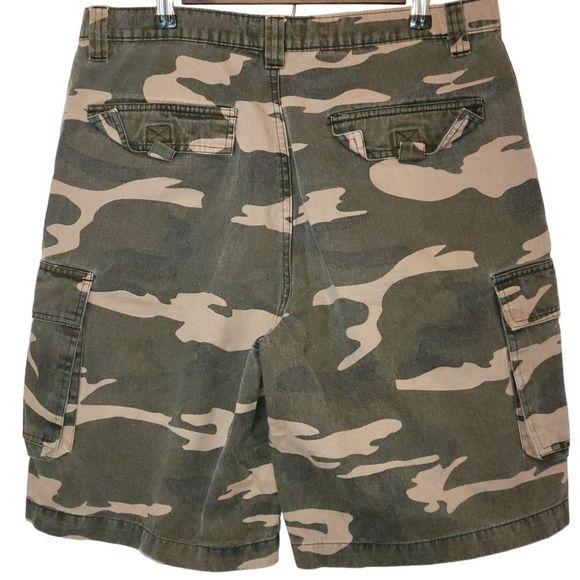 Men's Canyon Guide Camo Cargo Shorts Size 34 - Picture 2 of 3